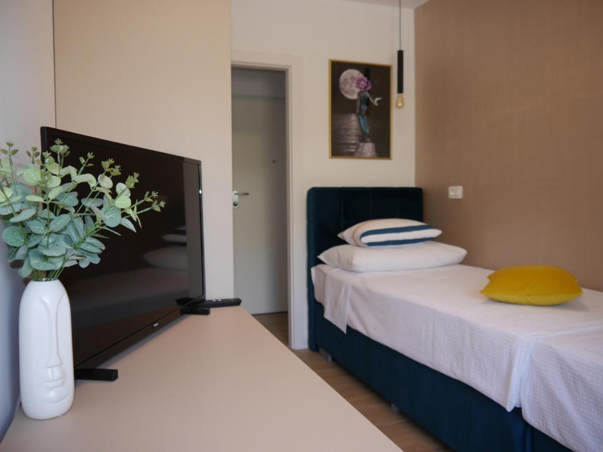 Apartment "Mon Ami" Трогир Экстерьер фото